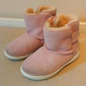 Pink Toddler Uggs